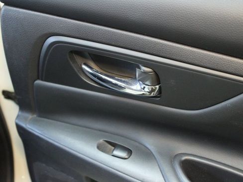 Used 2018 Nissan Altima 2.5 S image 13