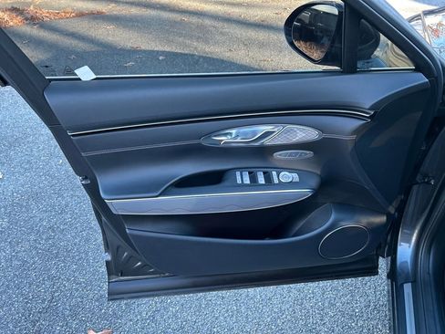 Used 2024 Genesis GV70 2.5T w/ Advanced Package image 14