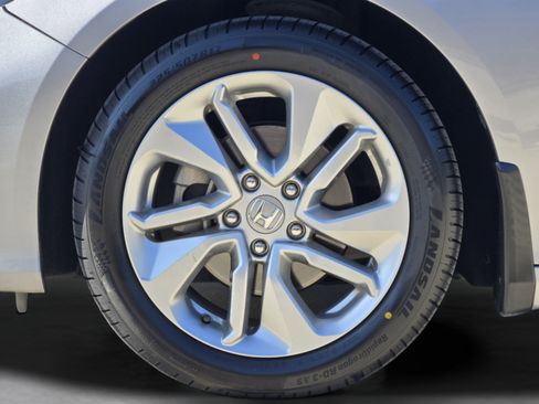 Used 2020 Honda Accord LX image 31