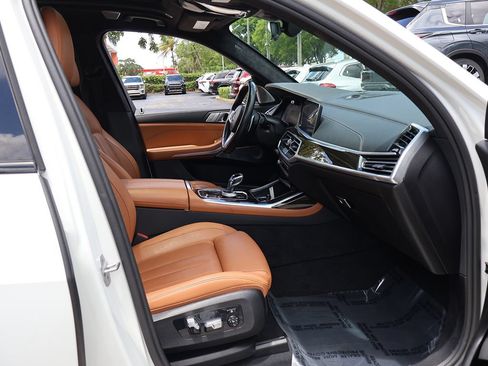 Used 2021 BMW X7 M50i AWD/4WD image 35