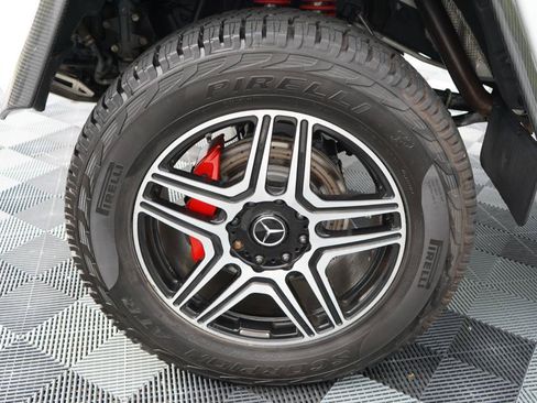 Used 2018 Mercedes-Benz G 550 Squared image 29