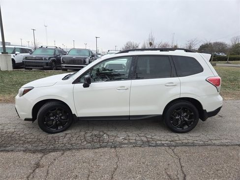 Used 2018 Subaru Forester 2.5i Premium w/ Popular Package #3B image 15