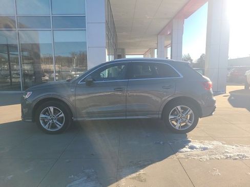 Used 2024 Audi Q3 2.0T Premium image 4