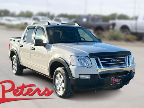 Used 2010 Ford Explorer Sport Trac XLT image 1