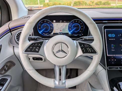 Used 2023 Mercedes-Benz EQE 350+ 4MATIC SUV w/ Exclusive Trim Package image 14