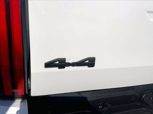 Used 2023 Toyota Tundra SR5 AWD/4WD image 10