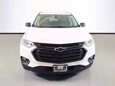 Used 2021 Chevrolet Traverse Premier w/ Redline Edition AWD/4WD image 2