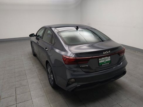 Used 2024 Kia Forte LXS FWD image 5