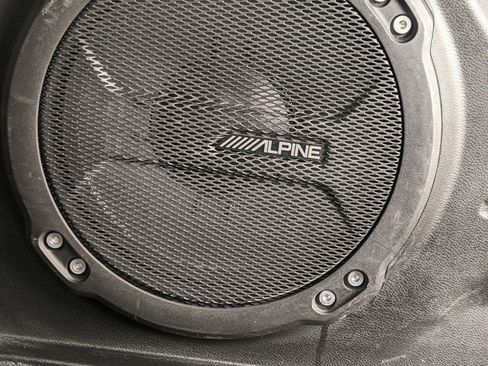 Used 2022 Jeep Wrangler Unlimited Sahara w/ Safety Group image 13