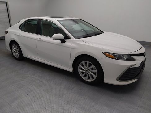 Used 2021 Toyota Camry LE w/ Audio Upgrade Package image 11