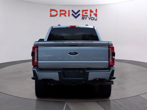 Used 2023 Ford F250 XLT w/ XLT Premium Package AWD/4WD image 4