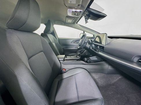 Used 2025 Toyota Prius LE image 29