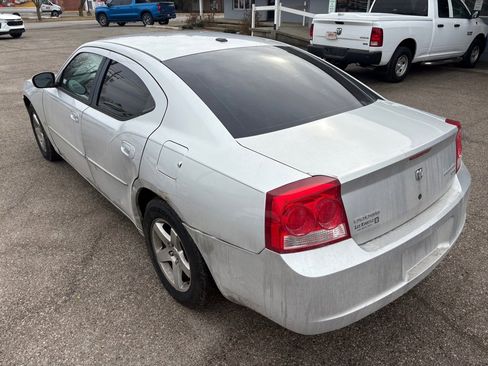 Used 2010 Dodge Charger SXT image 6
