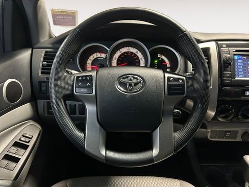 Used 2013 Toyota Tacoma PreRunner w/ SR5 Pkg image 14