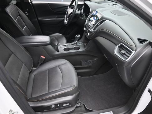 Used 2018 Chevrolet Equinox Premier AWD/4WD image 7