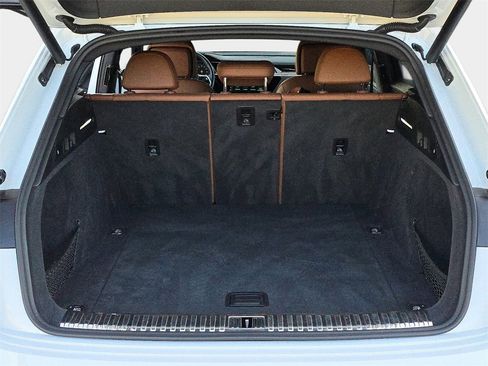 Used 2019 Audi e-tron Premium Plus image 14