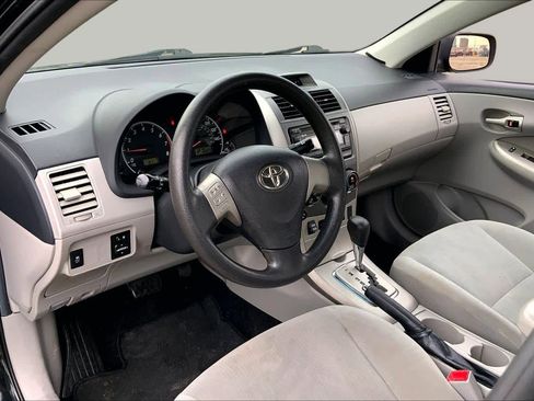 Used 2012 Toyota Corolla LE FWD image 17