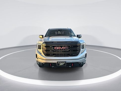 Used 2022 GMC Sierra 1500 AT4X image 3