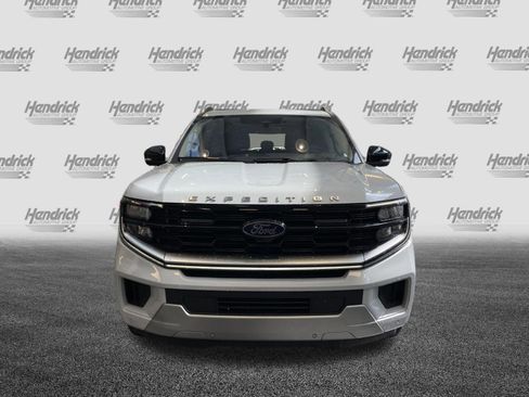 Used 2025 Ford Expedition Max Platinum w/ Driver's Package image 3