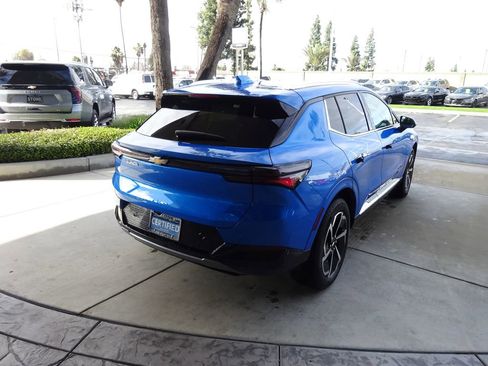 Certified 2025 Chevrolet Equinox EV LT w/ Convenience Package image 11