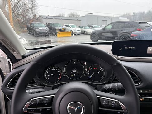 Used 2025 MAZDA CX-30 AWD 2.5 S w/ Premium Package image 9