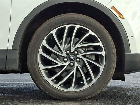 Used 2020 Lincoln Nautilus Reserve image 8