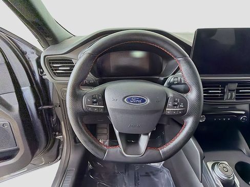 Used 2024 Ford Escape ST-Line w/ Tech Pack #1 AWD/4WD image 31