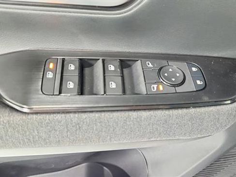 Certified 2026 Nissan Kicks SV FWD image 18