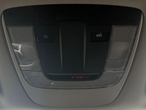 Certified 2025 Kia Sportage LX image 40