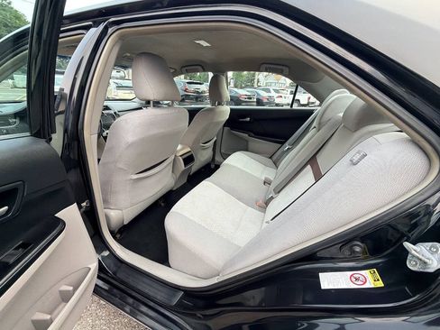 Used 2012 Toyota Camry LE FWD image 42