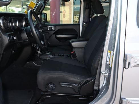 Used 2019 Jeep Wrangler Unlimited Sport S AWD/4WD image 7