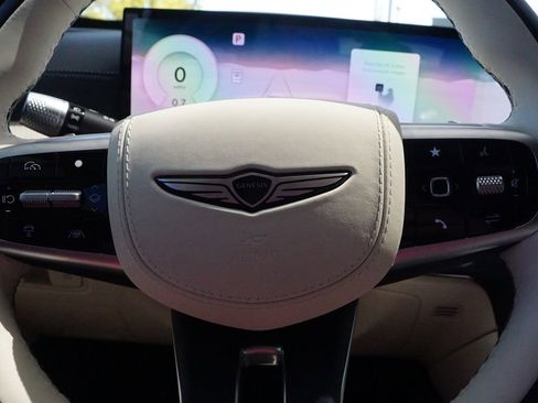 New 2025 Genesis GV80 3.5T Prestige image 12