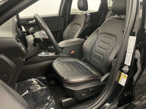 Used 2024 Ford Escape ST-Line Elite w/ Premium Technology Package AWD/4WD image 14