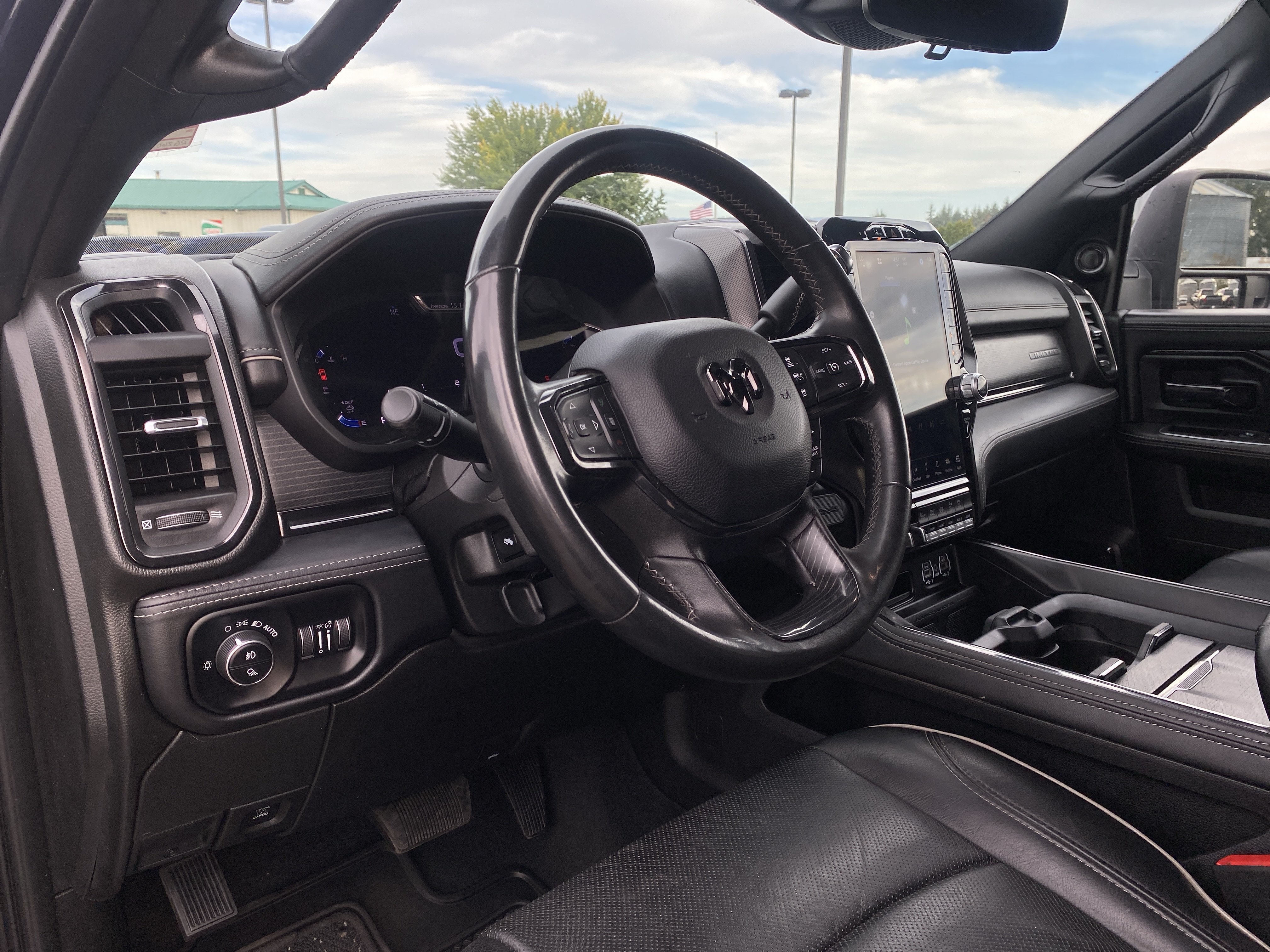 Used 2024 RAM 2500 Limited AWD/4WD image 11