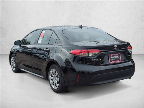 Used 2026 Toyota Corolla LE FWD image 7