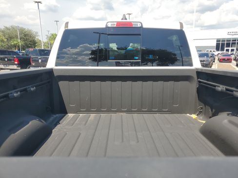 Used 2022 RAM 1500 Big Horn RWD image 8