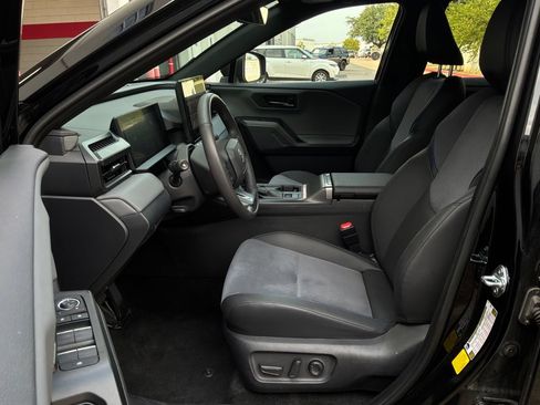 Used 2026 Toyota RAV4 XSE AWD/4WD image 11