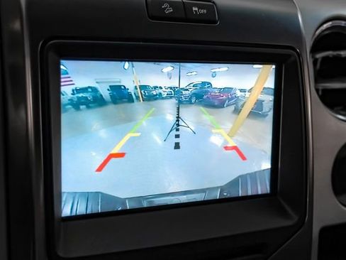 Used 2014 Ford F150 FX4 w/ Equipment Group 402A Luxury AWD/4WD image 21