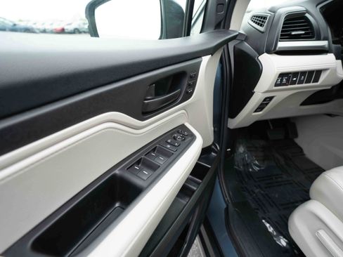 Certified 2025 Honda Odyssey EX-L image 7