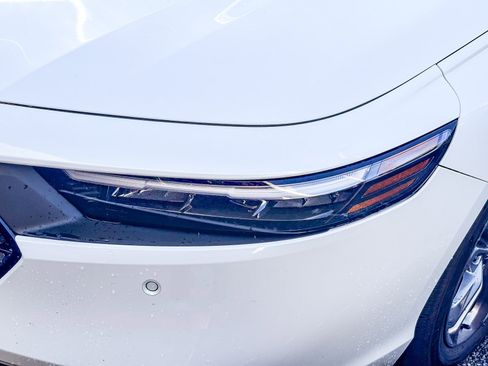 Used 2023 Honda Accord EX-L image 9