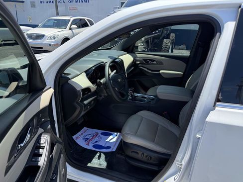 Used 2022 Chevrolet Traverse Premier w/ LPO, Blackout Package image 11