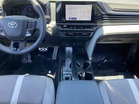 Certified 2026 Toyota Camry SE w/ Convenience Package FWD image 11
