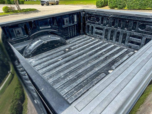 Used 2019 Ford F150 Platinum w/ Equipment Group 701A Luxury AWD/4WD image 12