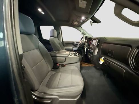 Used 2020 Chevrolet Silverado 1500 Custom w/ Custom Value Package image 27