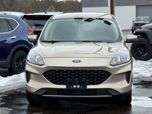 Certified 2020 Ford Escape SE image 35