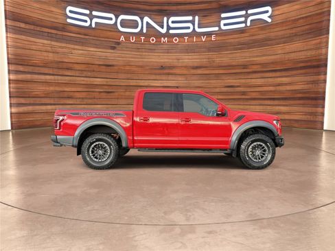 Used 2019 Ford F150 Raptor w/ Equipment Group 802A Luxury image 7