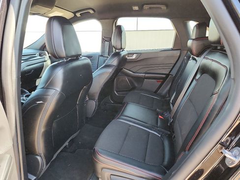 Used 2025 Ford Escape ST-Line image 8