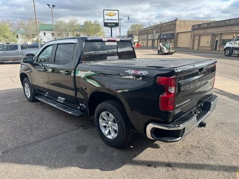 Used 2023 Chevrolet Silverado 1500 LT w/ Convenience Package II AWD/4WD image 7