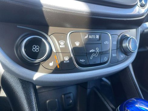 Used 2017 Chevrolet Volt LT w/ Comfort Package image 24