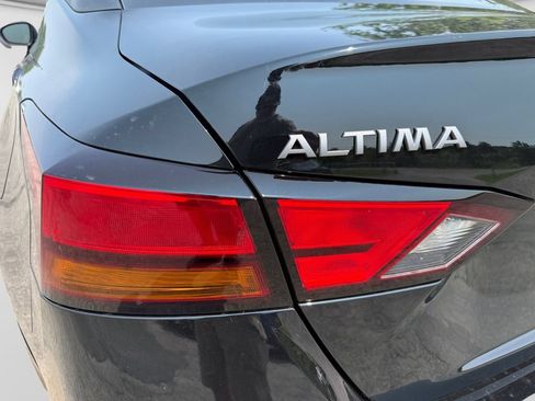 New 2026 Nissan Altima 2.5 SV FWD image 19